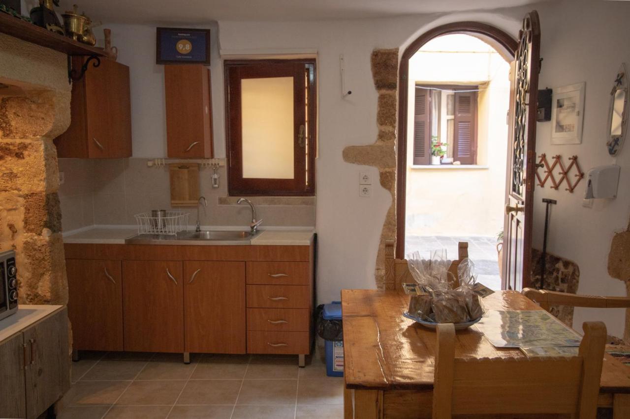 Calle Veneziana Chania  Luaran gambar