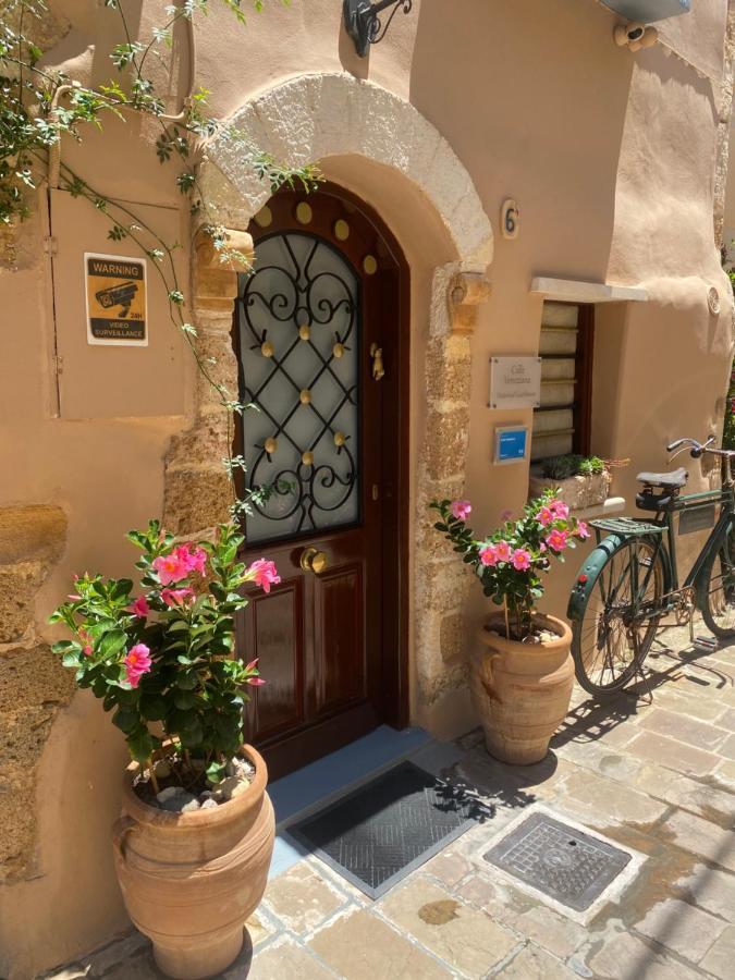 Calle Veneziana Chania  Luaran gambar