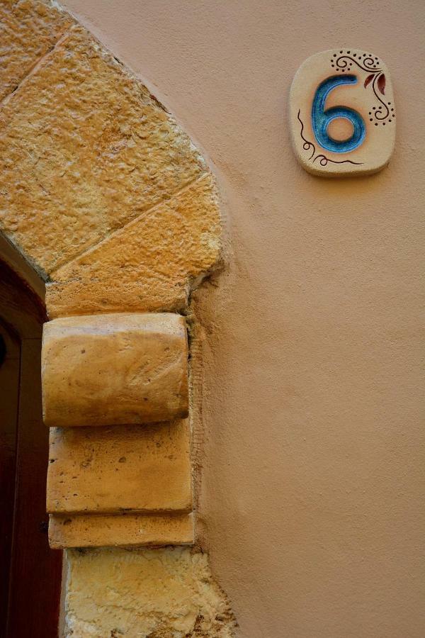 Calle Veneziana Chania  Luaran gambar